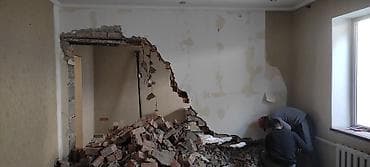 Снос стен, Разбор полов, Снятие потолков | Гипсокартонная стена, Снос перегородки, Снятие старой штукатурки | Зачистка от старых обоев, Сбивка старой штукатурки, Снятие извести | Демонтаж ламината, Демонтаж паркета, Демонтаж линолеума | Крыша из шифера, Металлочерепичная кровля, Мягкая кровля Больше 6 лет опыта