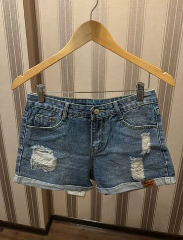 Продаю стильные шорты