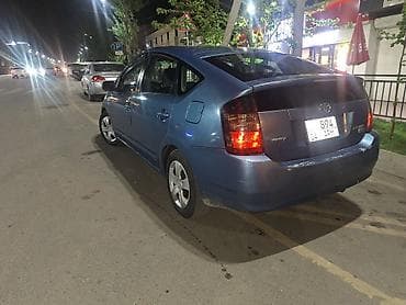 mercedes pickup: Toyota Prius: 2005 г., 1.5 л, Автомат, Гибрид, Хэтчбэк — 2