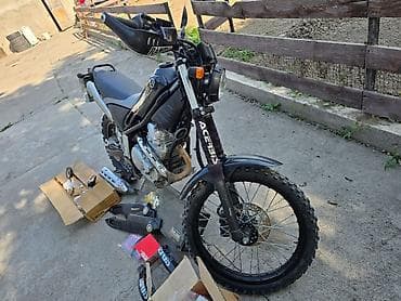 муравей танк: Эндуро Yamaha, 250 куб. см, Бензин, Взрослый — 8