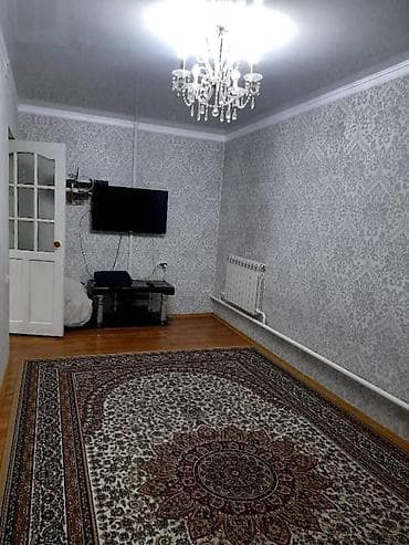 Кыймылсыз мүлк: 🏡 Продается 5-комнатный кирпичный дом с верандой и садом! 📍 Район: АЮ — 3
