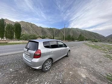 Honda Fit: 2002 г., 1.3 л, Вариатор, Бензин, Хетчбек — 5