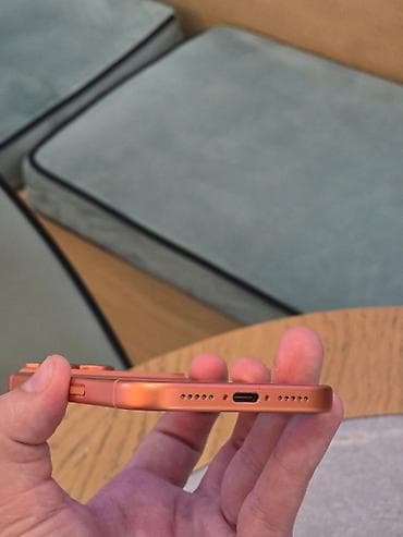 second tech: IPhone 17 Pro, Б/у, 256 ГБ, Оранжевый, Защитное стекло, Чехол, Коробка, 100 % — 2