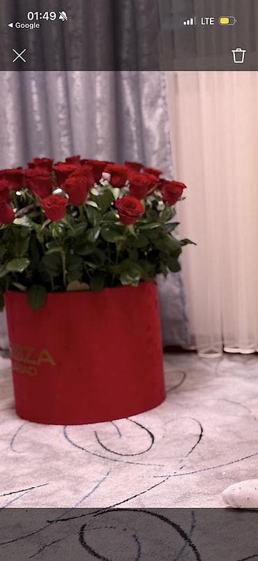 Продается букет из живых роз ! Цена 4500 сом