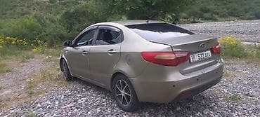 tolsen бишкек: Kia Rio: 2012 г., 1.6 л, Кол менен иштөөчү, Бензин, Седан — 6