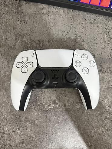 founders edition: Беспроводной геймпад Sony DualSense В отличном состоянии, пользовался — 1