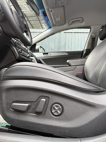 rav 4 2016: Hyundai Sonata: 2023 г., 0.2 л, Автомат, Газ, Седан — 7