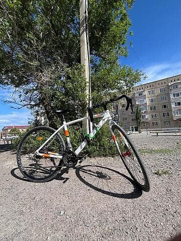 вело треножер: Городской/фитнес‑велосипед с рулём «баран», белый с оранжевыми — 4