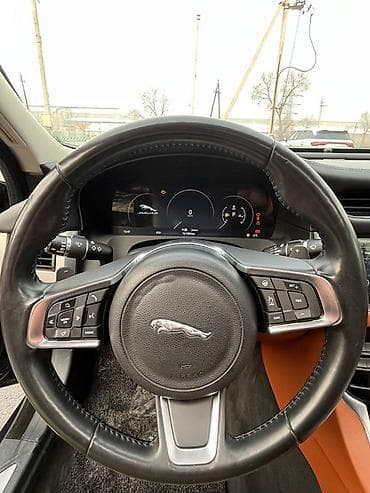 Jaguar: Jaguar XF: 2018 г., 2 л, Дизель, Седан — 5
