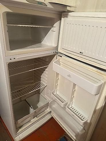 stinol: Холодильник Stinol, Двухкамерный — 2