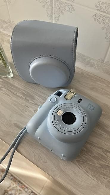 mini 2: Fujifilm Instax mini 12 — компактная моментальная камера в — 1