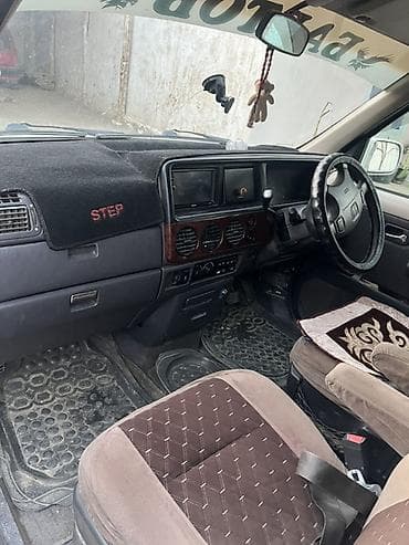 пикап рекстон: Honda Stepwgn: 2000 г., Механика, Минивэн — 4