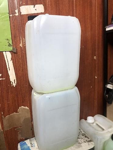 куплю уголь в мешках: Канистра 30 л — 2