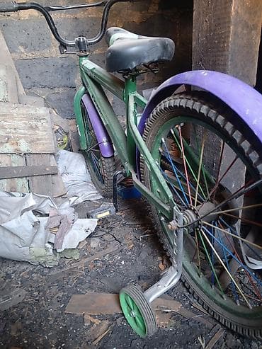 дет велик: Продаю Детский велосипед с дополнительными поддерживающими — 1