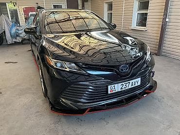 Toyota Camry: 2018 г., 2.5 л, Вариатор, Гибрид, Седан at lalafo.kg Toyota Camry: 2018 г., 2.5 л, Вариатор, Гибрид, Седан