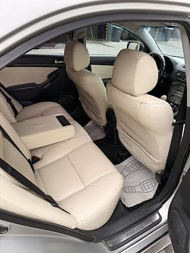 corolla runx: Toyota Avensis: 2003 г., 2 л, Механика, Бензин, Седан — 7