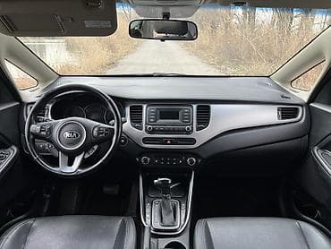 авто кж: Kia Carens: 2017 г., 2 л, Автомат, Газ, Минивэн — 10