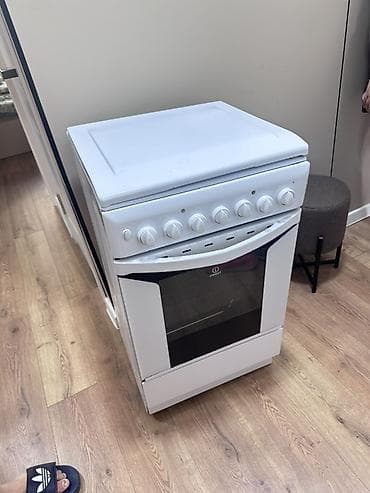 fire maple: Подаю Б/у Газо-электрическая плита Indesit (комбинированная) - — 2