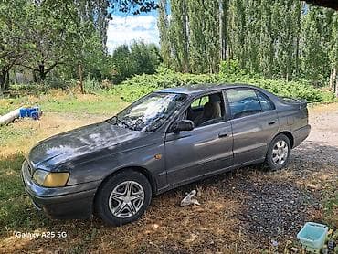 Toyota Carina E: 1994 г., Механика, Бензин, Седан