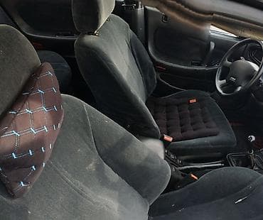 mazda primacy: Nissan Maxima: 1990 г., 3 л, Механика, Седан — 8