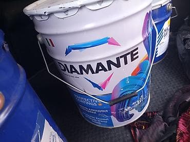 Набор лакокрасочных и изоляционных материалов в ведрах: 1) Diamante