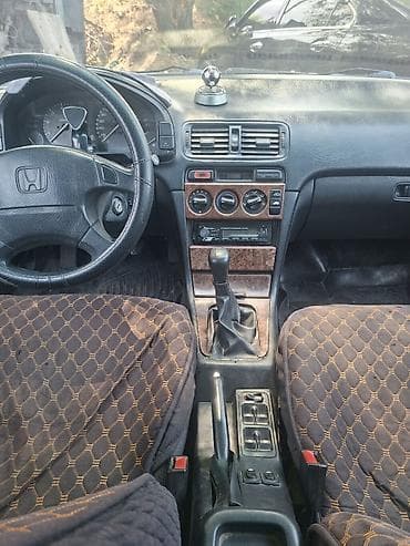 Honda Accord: 1995 г., Механика, Бензин, Седан — 3