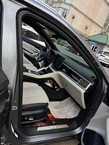 byd qin plus салон: BYD Song Plus: 2022 г., Автомат, Электромобиль, Кроссовер — 8