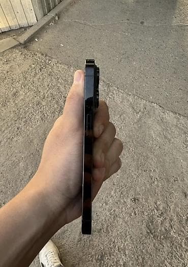 IPhone 14 Pro, Б/у, 256 ГБ, Black Titanium, 85 %
