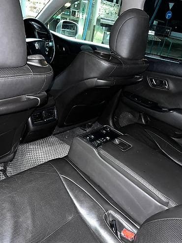 сапог крыло: Toyota Crown: 2008 г., Гибрид, Седан — 3