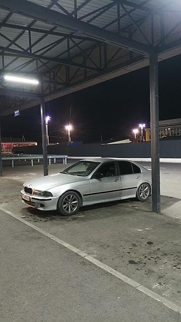 camry 2020: BMW 5 series: 2001 г., 3 л, Механика, Дизель, Седан — 6