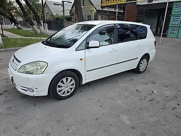 Toyota Ipsum: 2001 г., 2.4 л, Автомат, Газ, Вэн/Минивэн — 4
