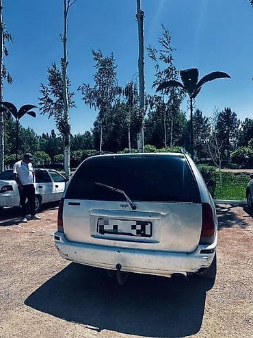 армения обмен: Nissan Primera: 1993 г., 1.8 л, Механика, Газ, Универсал — 4