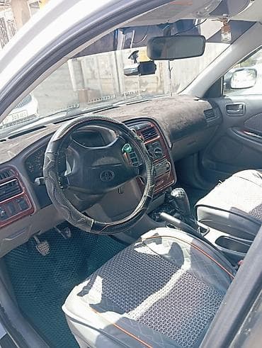прозада авто: Toyota Avensis: 1999 г., 2 л, Механика, Бензин, Универсал — 5