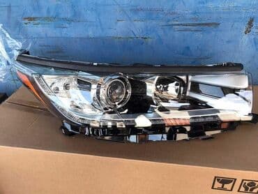 фото услуги рядом: Передняя правая фара Toyota 2018 г., Новый, Аналог — 1