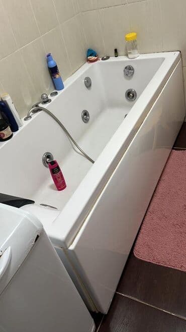 Унитазы и комплектующие: Джакузи, Прямоугольная — 1