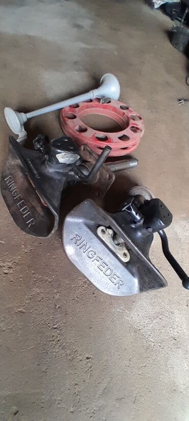 subaru forester 2017: Фаркоп Для грузовых авто DAF, Б/у, Платная доставка — 1