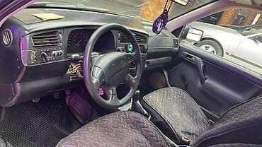 дорого: Volkswagen Vento: 1995 г., 1.8 л, Механика, Газ, Седан — 8