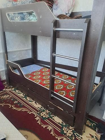 зеркало для магазина одежды: Двухъярусная кровать, Б/у, С выкатной системой — 2