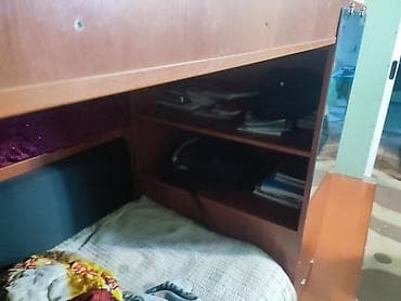 велосипед с амортизатором: Двухъярусная детская кровать, Б/у, ЛДСП, цвет - Коричневый — 8