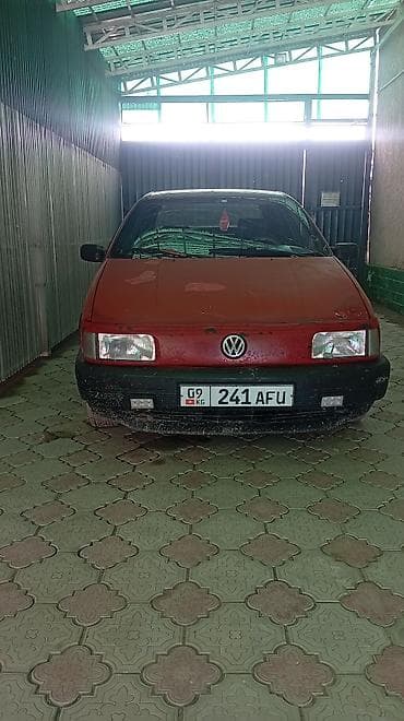 зонтик от солнца: Volkswagen Passat: 1988 г., 1.8 л, Ручные, Бензин, Седан — 4