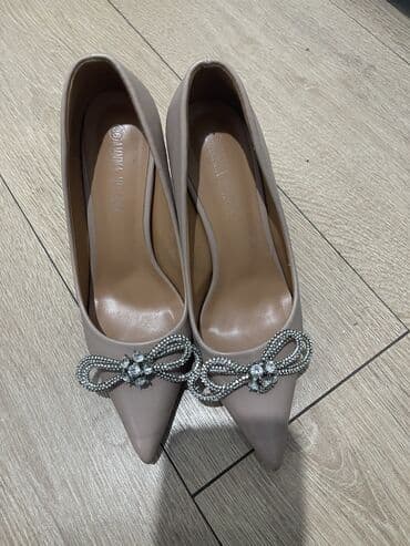 Сапоги: Почти новая отдам за 1000 купила за 2500с — 2