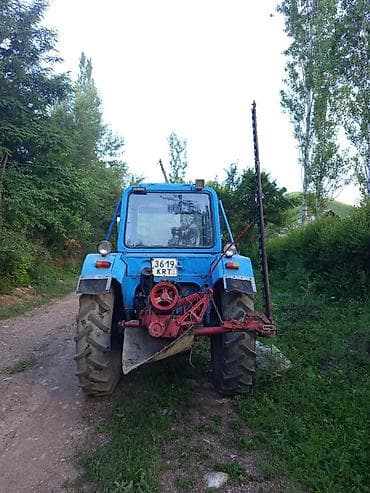 фура тиягач: Кошумча куну,мала,косилка,грабил,жаткаКолесный трактор (синего цвета) — 2