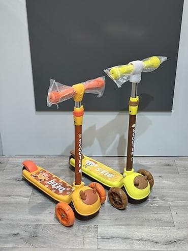 Детский самокат, Трёхколёсный