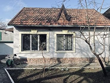 квартира жер үй: 50 м², 1 бөлмө — 3