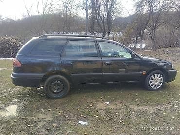 Транспорт: Toyota Avensis: 2002 г., 1.8 л, Кол менен иштөөчү, Бензин, Универсал — 3