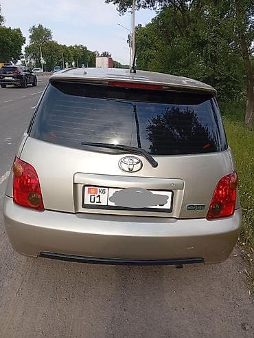 метиз 1: Toyota Ist: 2003 г., 1.3 л, Автомат, Бензин, Хэтчбэк — 2