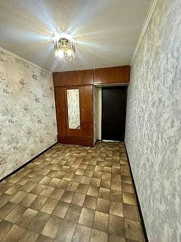 1к 4 мкрн: 2 комнаты, 43 м², 104 серия, 1 этаж, Старый ремонт — 4
