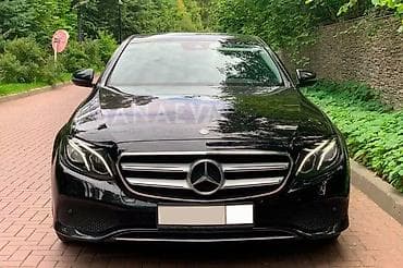 Транспорт: Mercedes-Benz E-Class: 2019 г., 2 л, Автомат, Бензин, Седан — 1