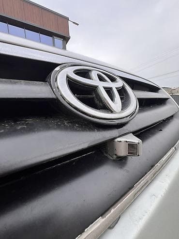 продается машина: Toyota Ipsum: 2003 г., 2.4 л, Автомат, Бензин, Минивэн — 2