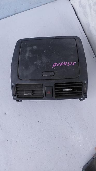 багажник авенсис: Торпедо Toyota 2004 г., Б/у, Оригинал, Япония — 1